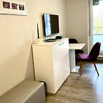 Singold Mit Highspeed Wlan Und Digitalem Schluessel * シュヴァープミュンヘン