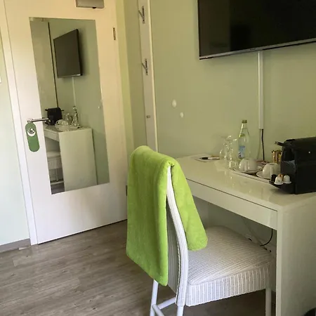 Hotel Singold Mit Highspeed Wlan Und Digitalem Schluessel Schwabmunchen